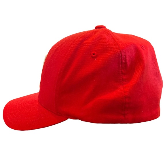 ‘UL’ - Red Moisture Wicking Flexfit Pro-cotton Hat - New with Insert - Picture 2 of 6